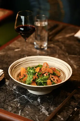 Aves Thai & Asian Fusion restaurant Picture 3