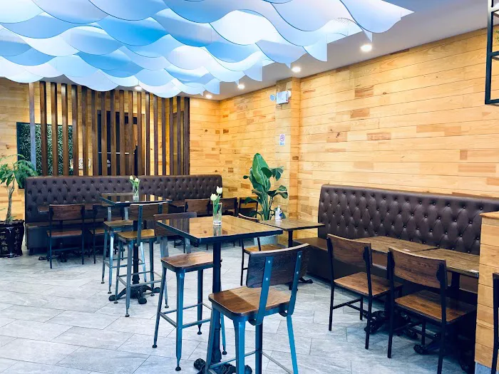 Spring Thai Fusion & Bar Picture 5