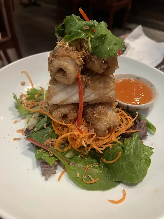 THARN THAI CUISINE Picture 1