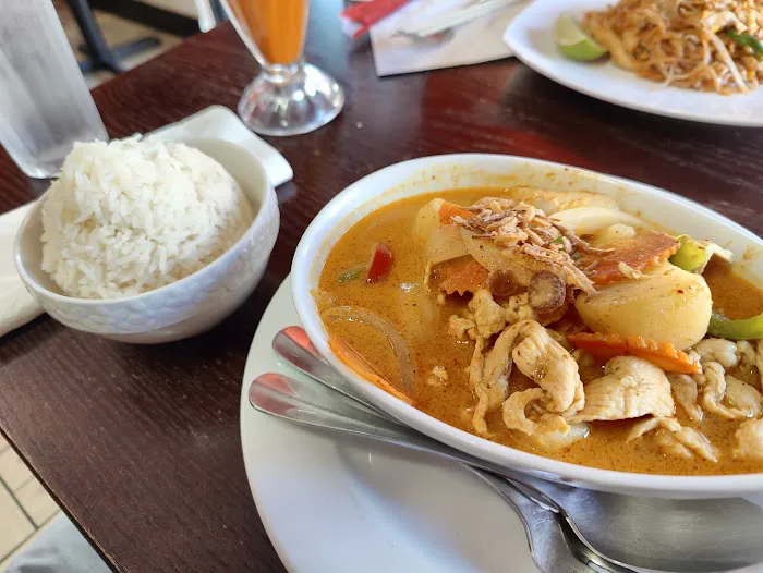 Roi Siam Restaurant Picture 6