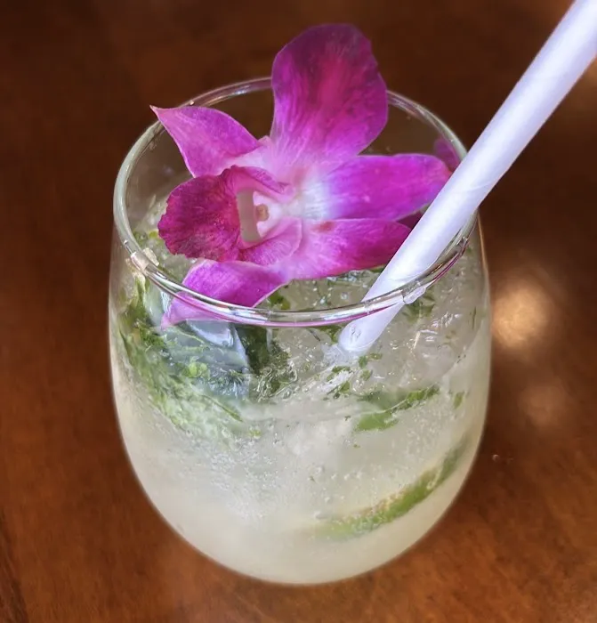 Sukhumvit Thai Eatery NJ Picture 4