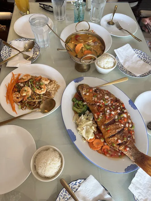 Charm Thai Cuisine Picture 4