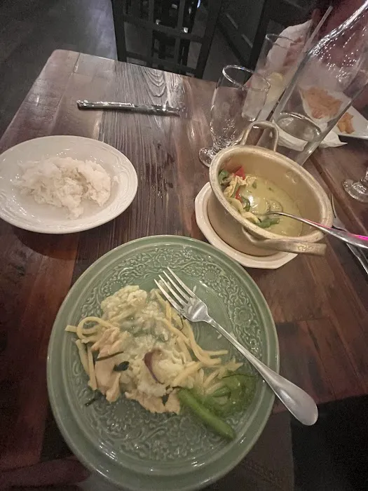 8thai restaurant Picture 6