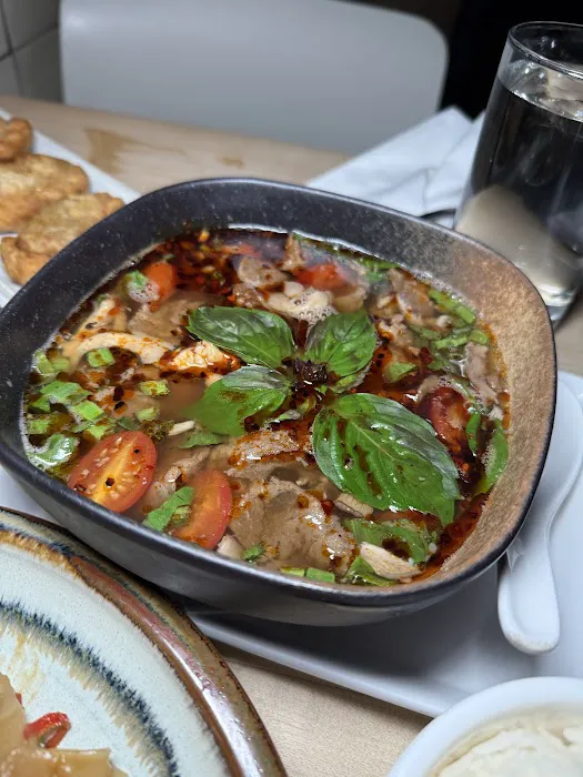 Land Thai Kitchen Picture 9