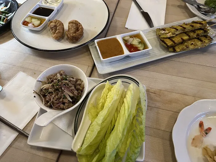 Land Thai Kitchen Picture 2