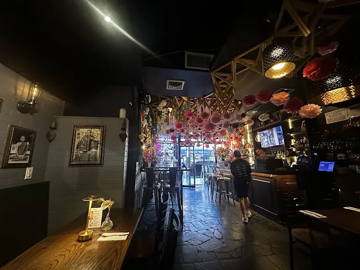 Hero Thai & Izakaya Picture 7