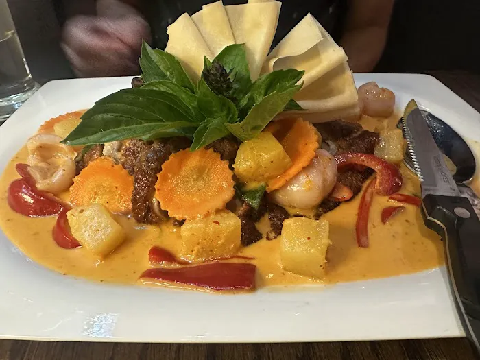 Hero Thai & Izakaya Picture 6