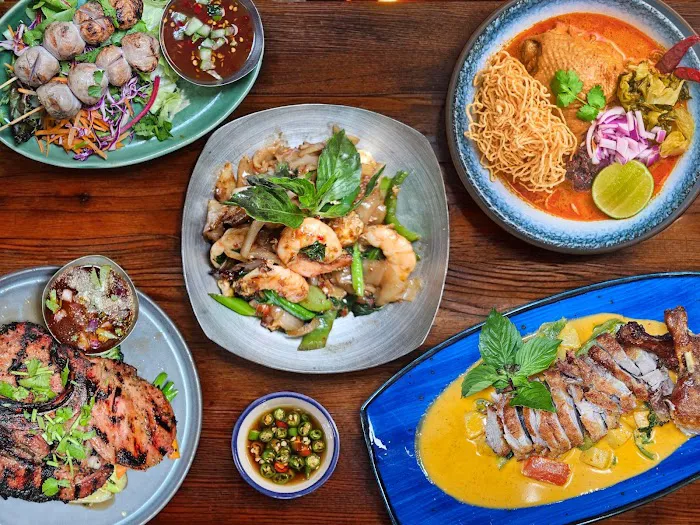 Thonglor Thai Restaurant Picture 3