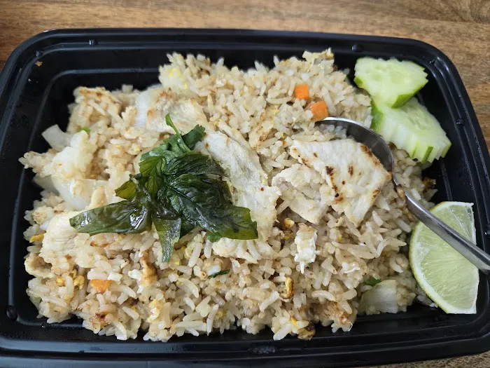 Lamoon’s Thai Restaurant Picture 1