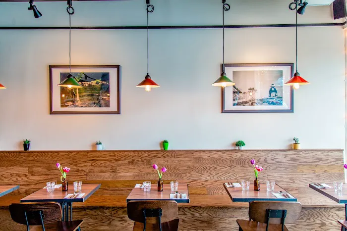 SLA thai restaurant Picture 5