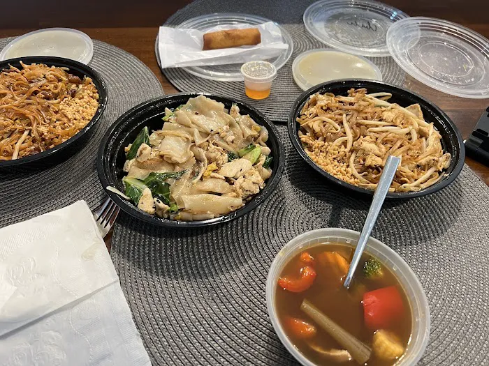 3 Sons Thai Kitchen Picture 3