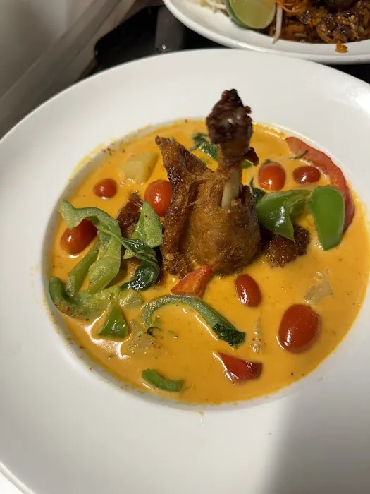 Maya Thai Eatery Picture 7