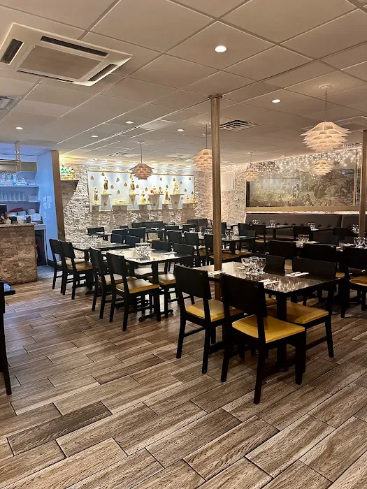 Maya Thai Eatery Picture 4