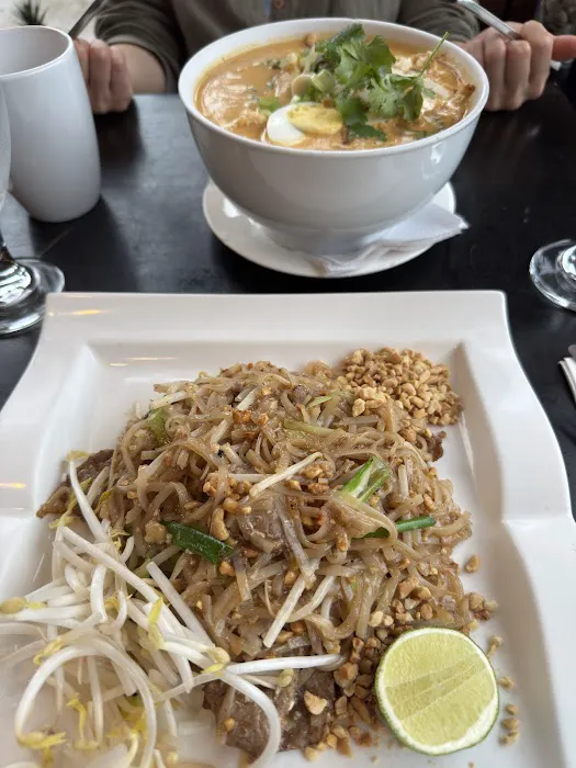 Tom Yum Koong Thai Kitchen Picture 4