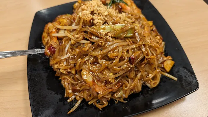 Four Seasons Thai Cuisine Picture 4