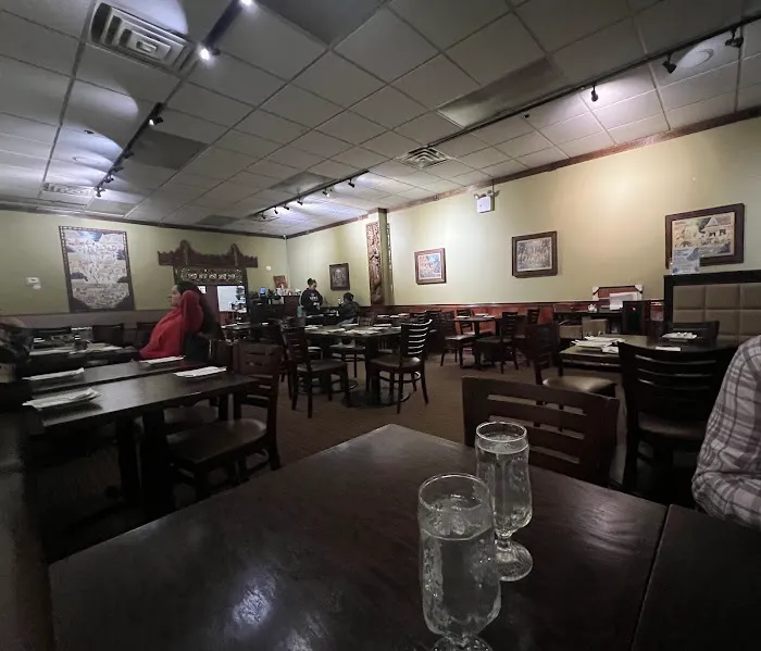 Thai Basil Restaurant Picture 9