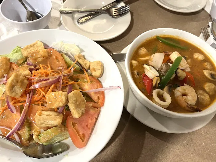 Truly Thai Restaurant Picture 3