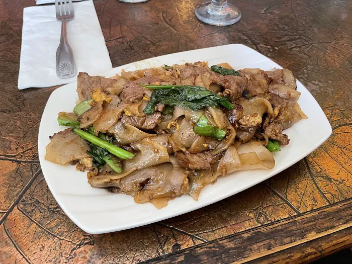 Pad Thai Restaurant Picture 3