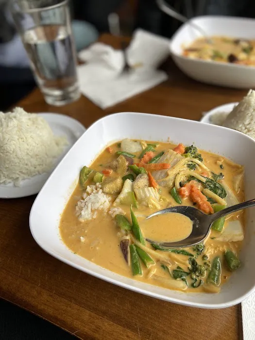 Ddee Thai Picture 10