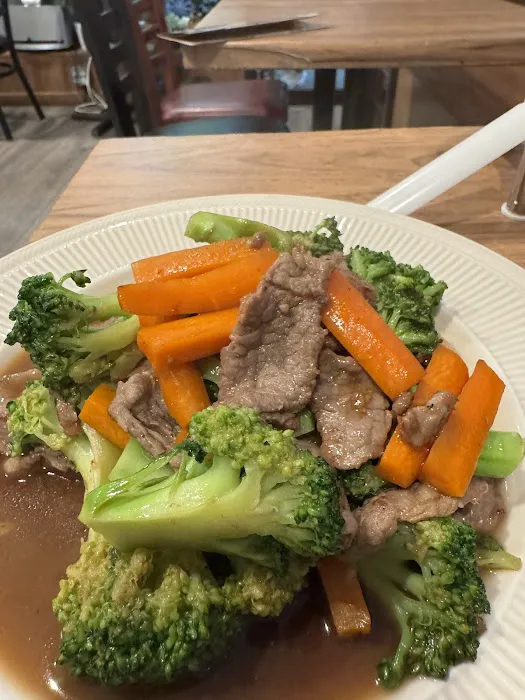 KhanTong Thai Kitchen Picture 3