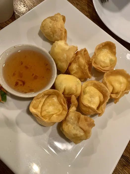 KhanTong Thai Kitchen Picture 2