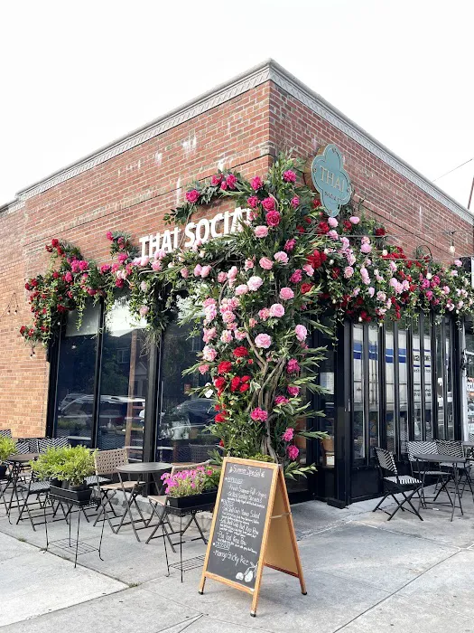 Thai social Picture 5