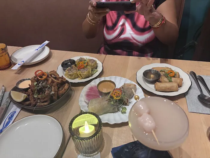 Thai social Picture 2