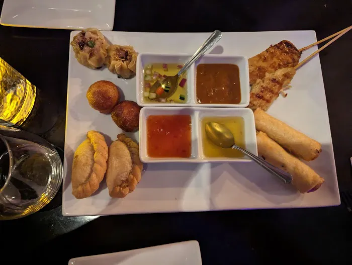 Lotus Thai Cuisine Picture 4