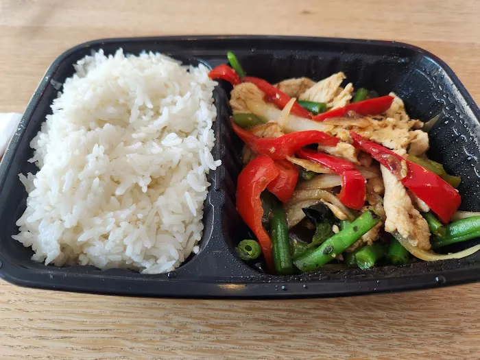 Eagle Thai Cuisine Picture 3