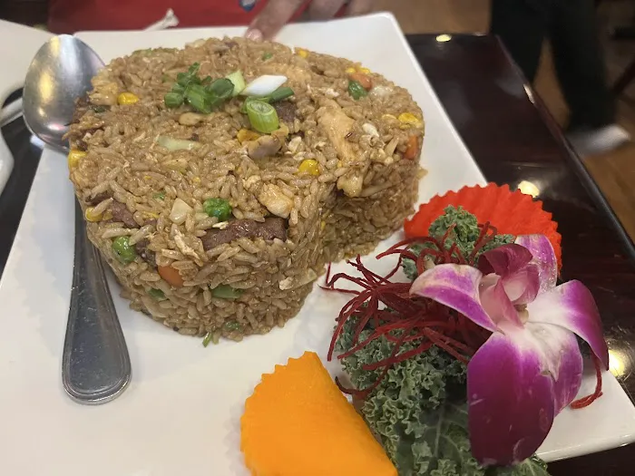 N THAI PALACE (HALAL) Picture 8