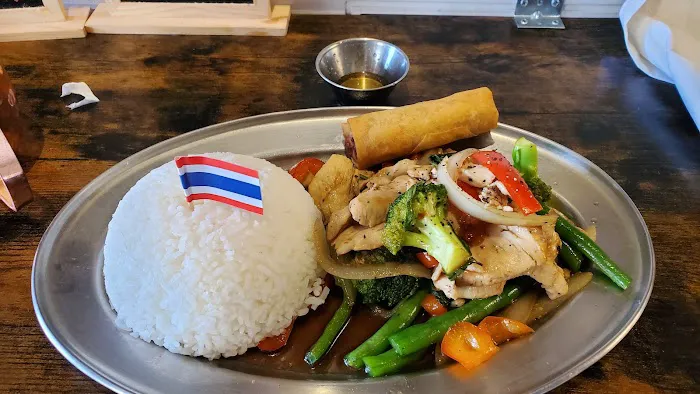 Suross Thai Bistro - New Management Picture 3