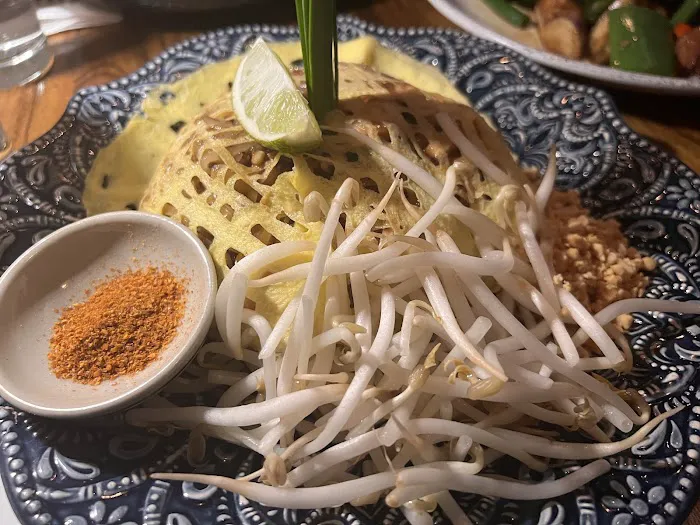 Bangkok Avenue Picture 3