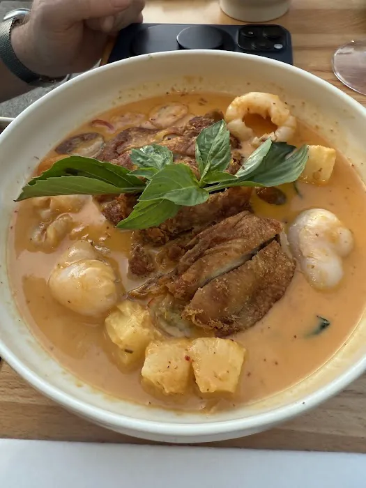 Chorn Thong Picture 6