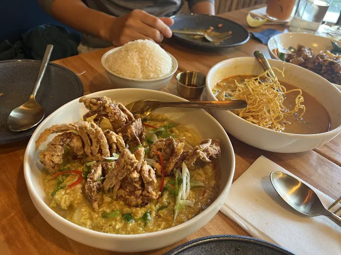 Chorn Thong Picture 2