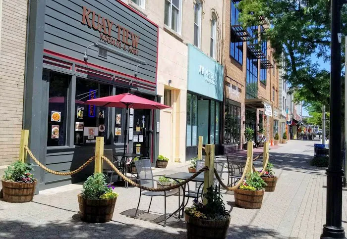 Kuay Tiew Noodles & More Picture 9