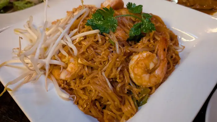 Kuay Tiew Noodles & More Picture 3