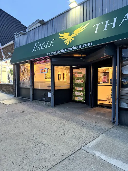 Eagle Thai Cuisine Mclean Picture 6