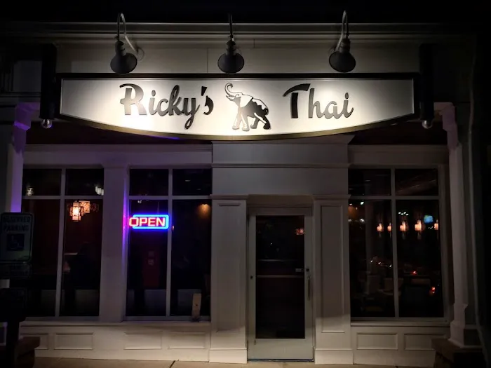 Ricky's Thai Skillman Picture 3