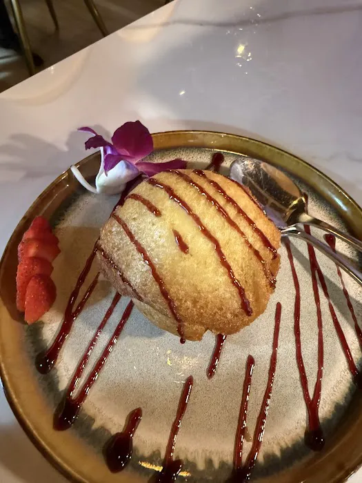 Phirom thai restaurant Picture 2