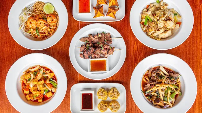 SPICE THAI BISTRO 2 Picture 1