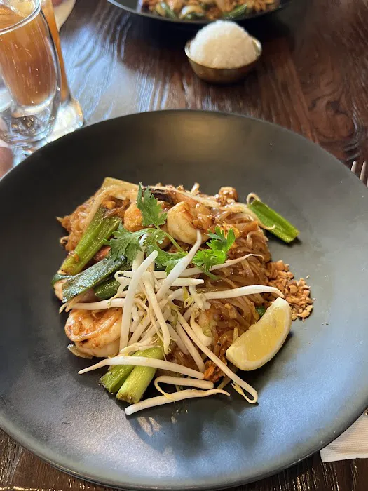 NaaMo Thai Restaurant Picture 8