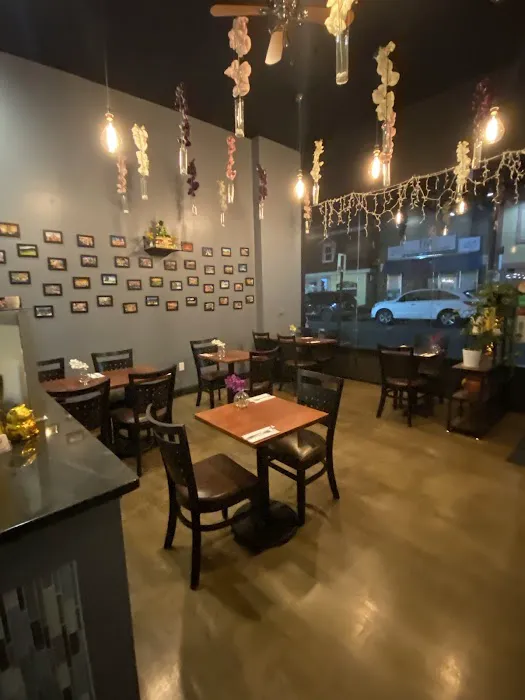 Spice Thai Bistro Picture 10