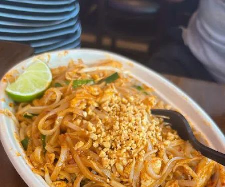 Thai Delight (formerly Lil Thai Pin)