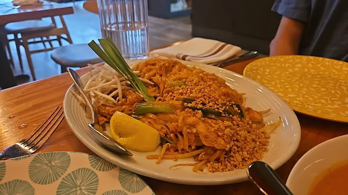 Savory Thai - Branchburg Picture 7