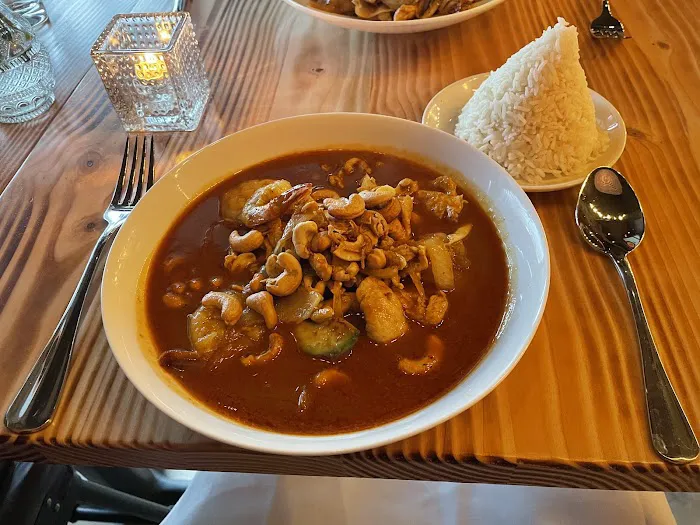 Savory Thai - Branchburg Picture 10