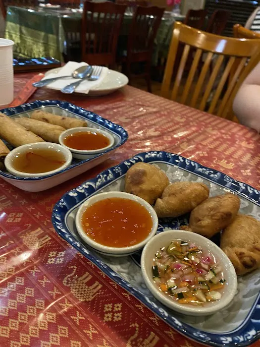 Honey's Thai Pavilion Picture 4