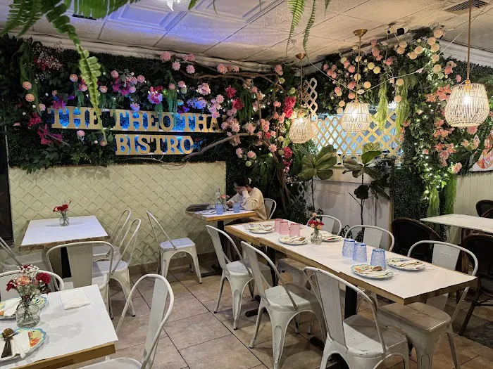 The Theo Thai Bistro Picture 4