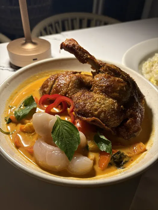 SIMILAN ON THE BAY Picture 3