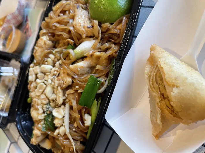 Green Thai Kitchen Picture 8