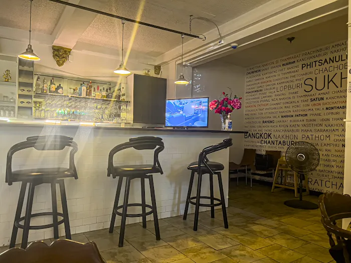 Thai Den Restaurant Picture 8